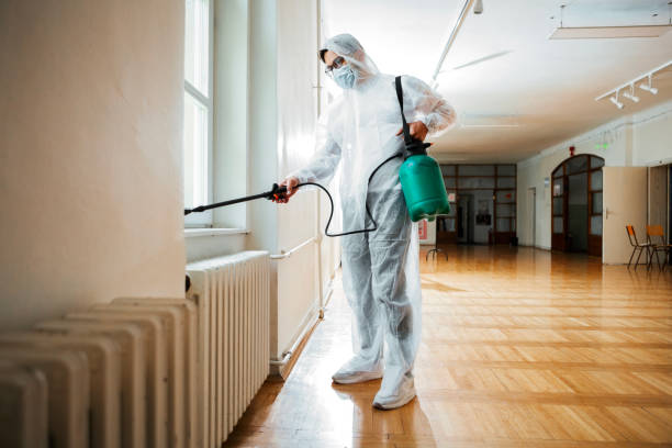 Best Exterminator Services  in Cameron, WI